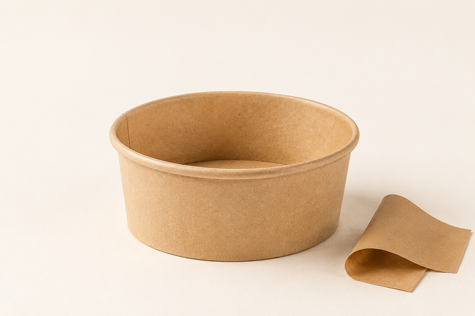 Kraft paper bowls with an uncoated natural exterior